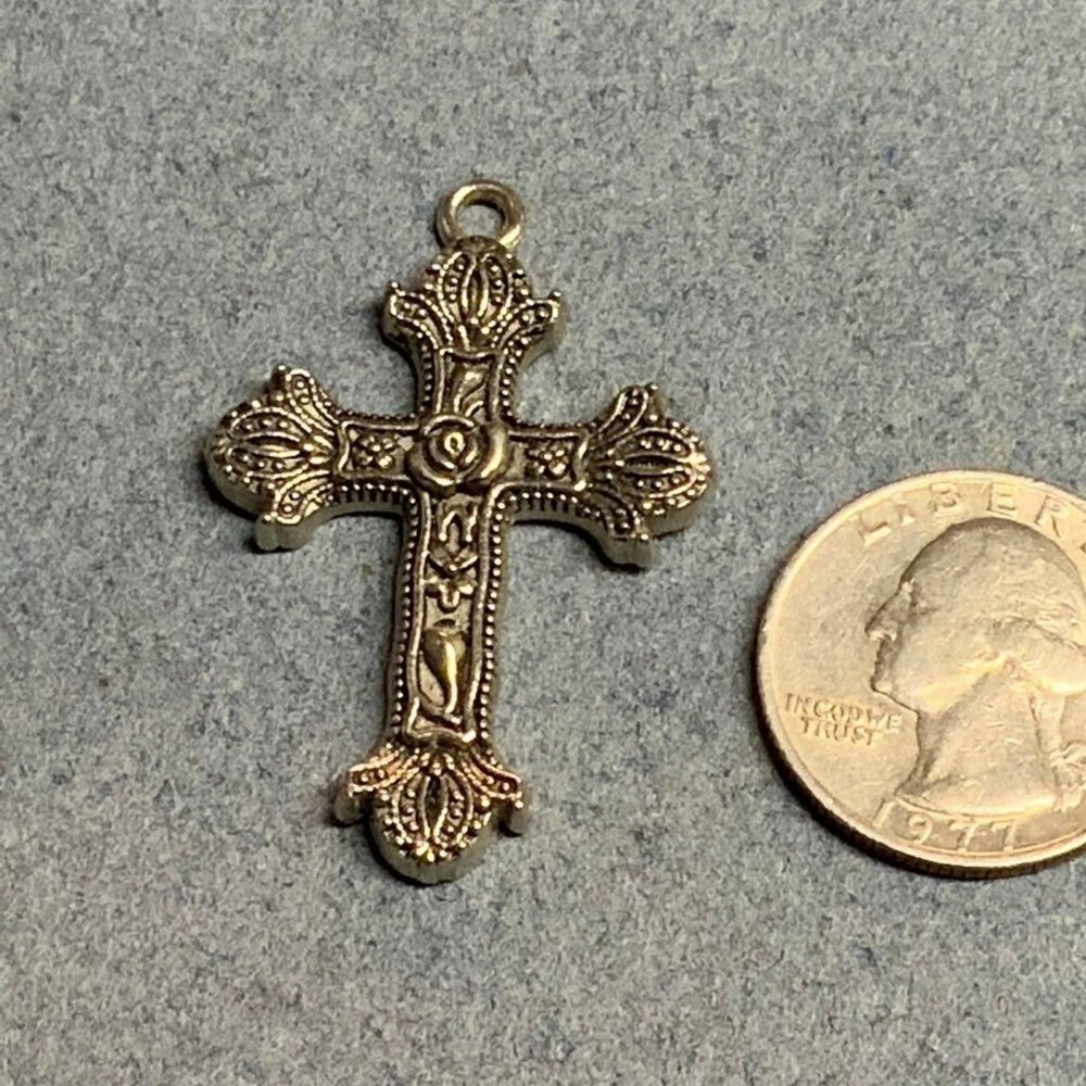 Detailed Floral Cross Pendant Antiqued Silver Religious Catholic Christian Retro